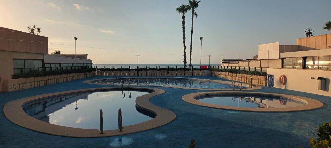 Topacio I Calpe Esterno foto